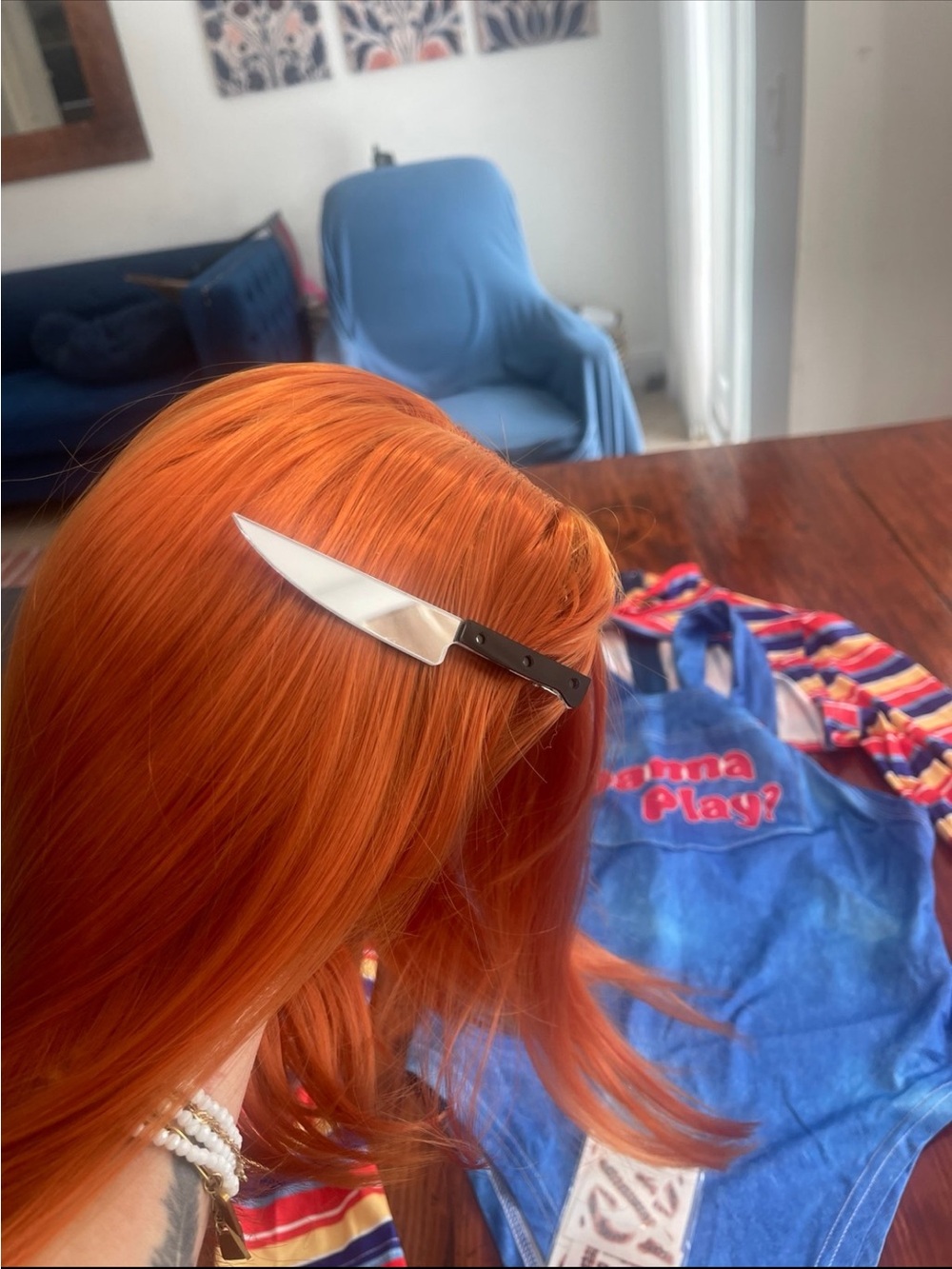 Womans Chucky costume COMPLETE W WIG AND ACCESSORIES - Picture 6 of 8